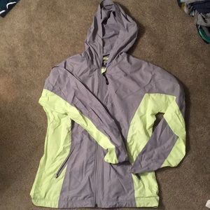 Lightweight rain jacket